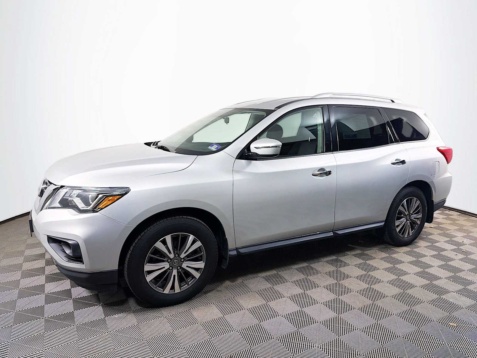 2019 Nissan Pathfinder S 4WD