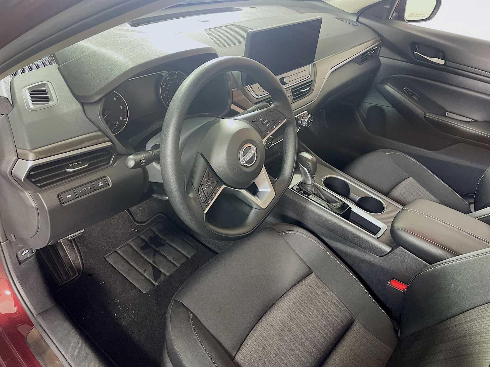 View vehicle photo 7