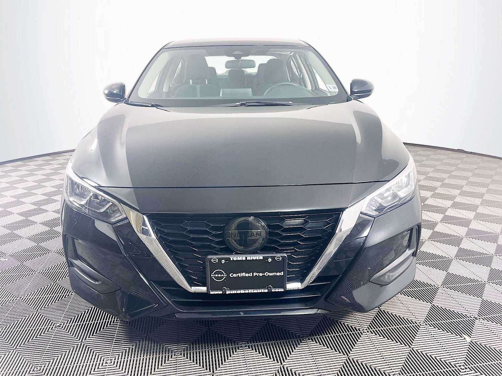 View vehicle photo 2