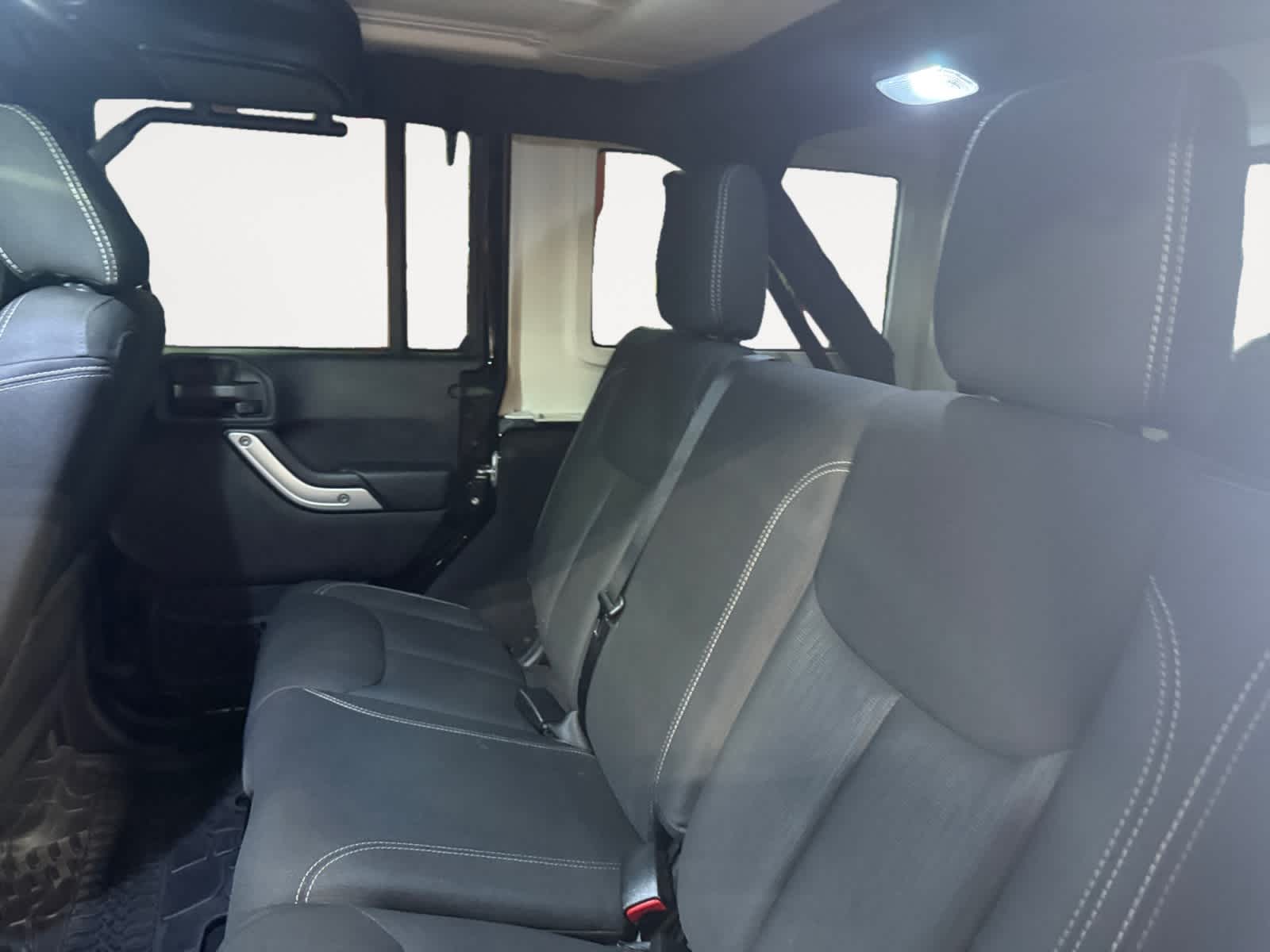 Used 2015 Jeep Wrangler Unlimited SUV
