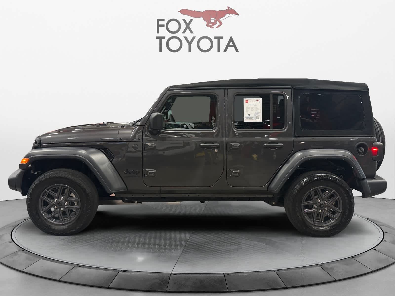 Used 2024 Jeep Wrangler SUV