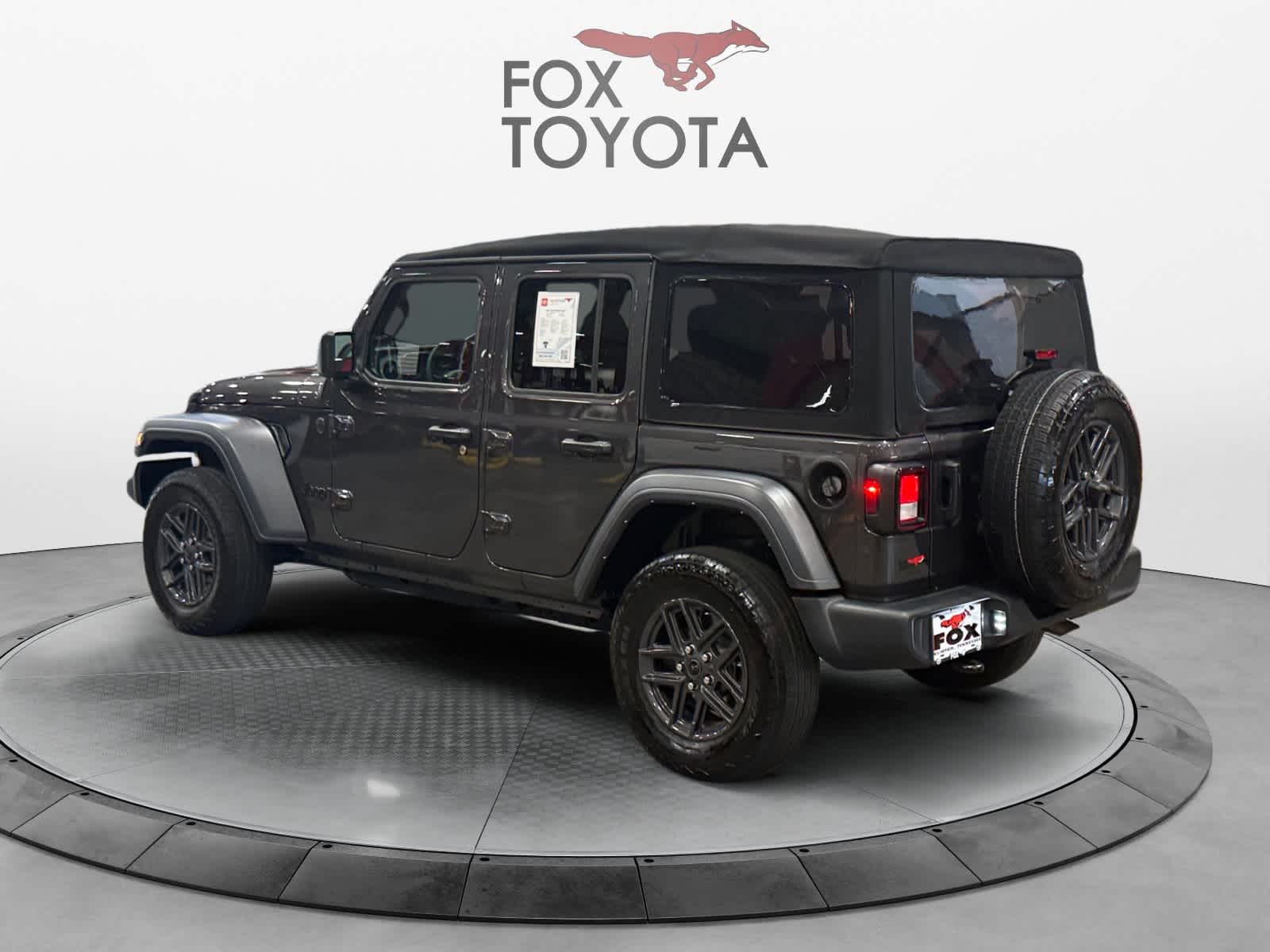 Used 2024 Jeep Wrangler SUV