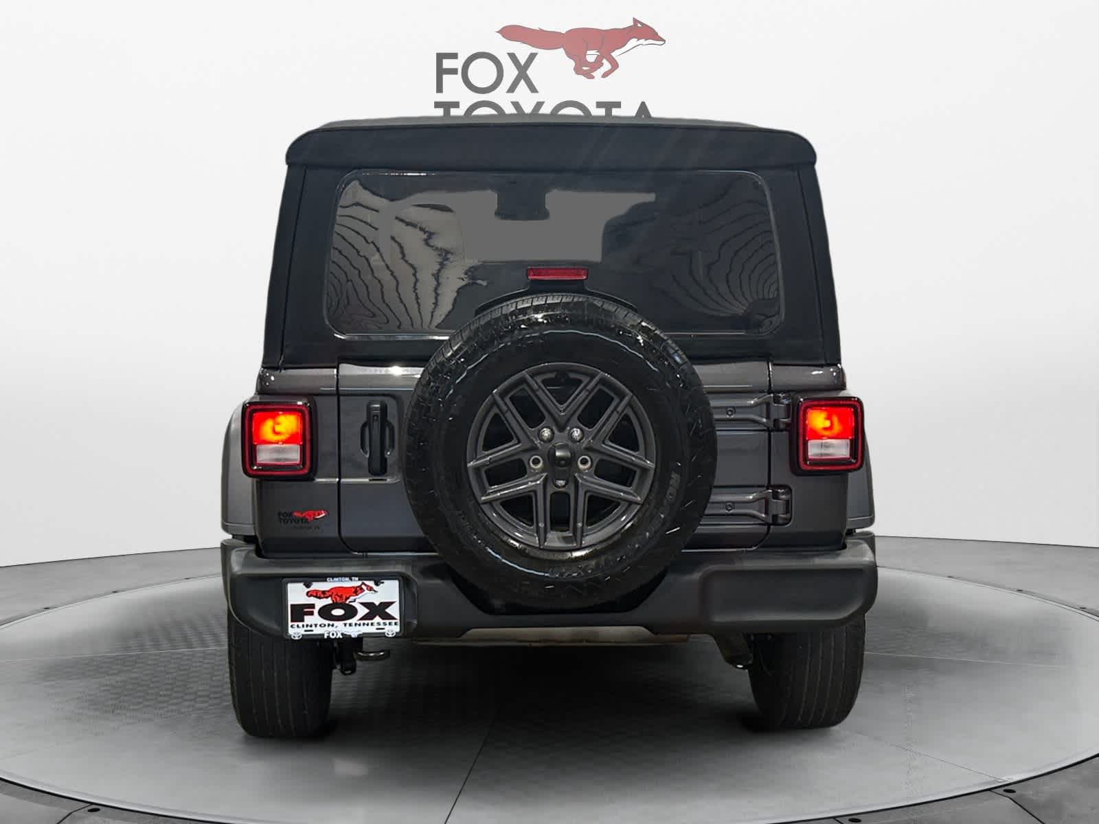 Used 2024 Jeep Wrangler SUV
