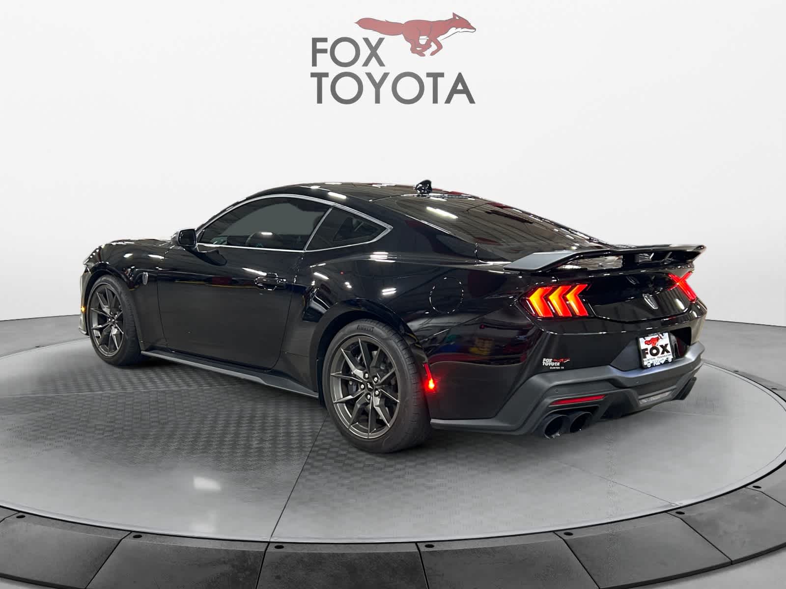 2024 Ford Mustang Dark Horse 4