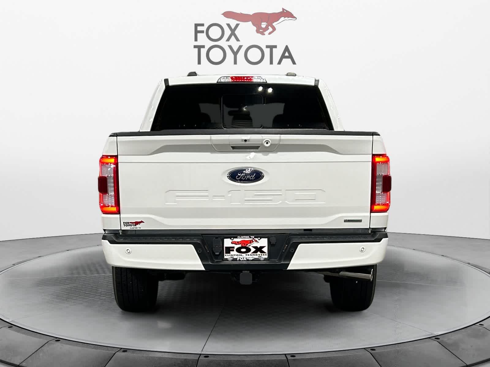 2022 Ford F-150 LARIAT 4WD SuperCrew 5.5 Box 4