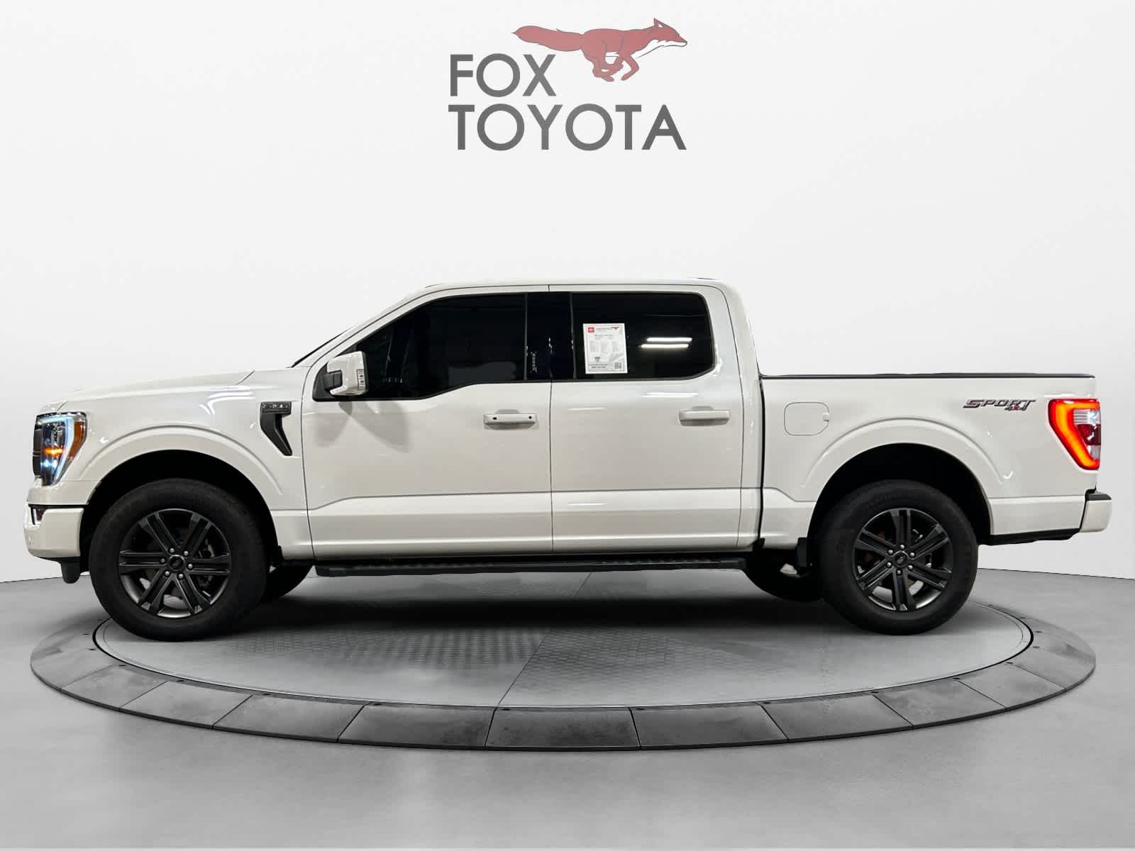 2022 Ford F-150 LARIAT 4WD SuperCrew 5.5 Box 2