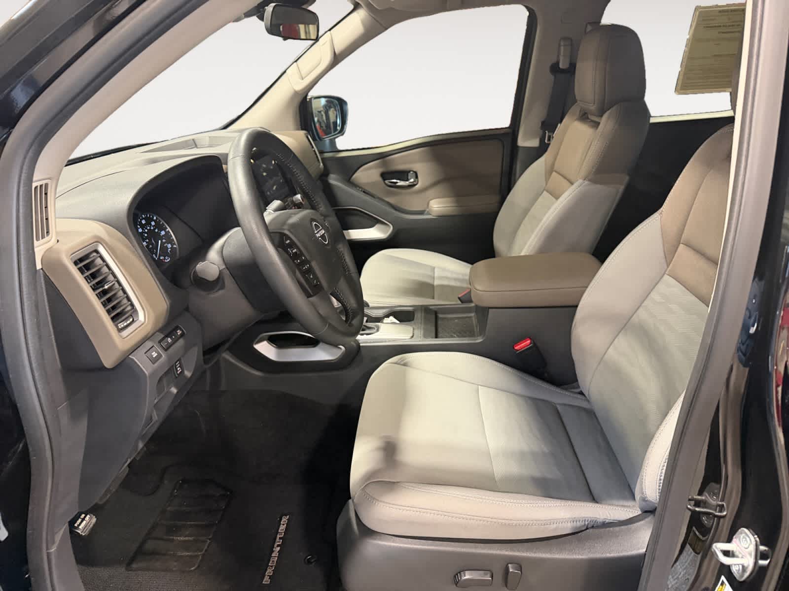 Used 2023 Nissan Frontier Truck