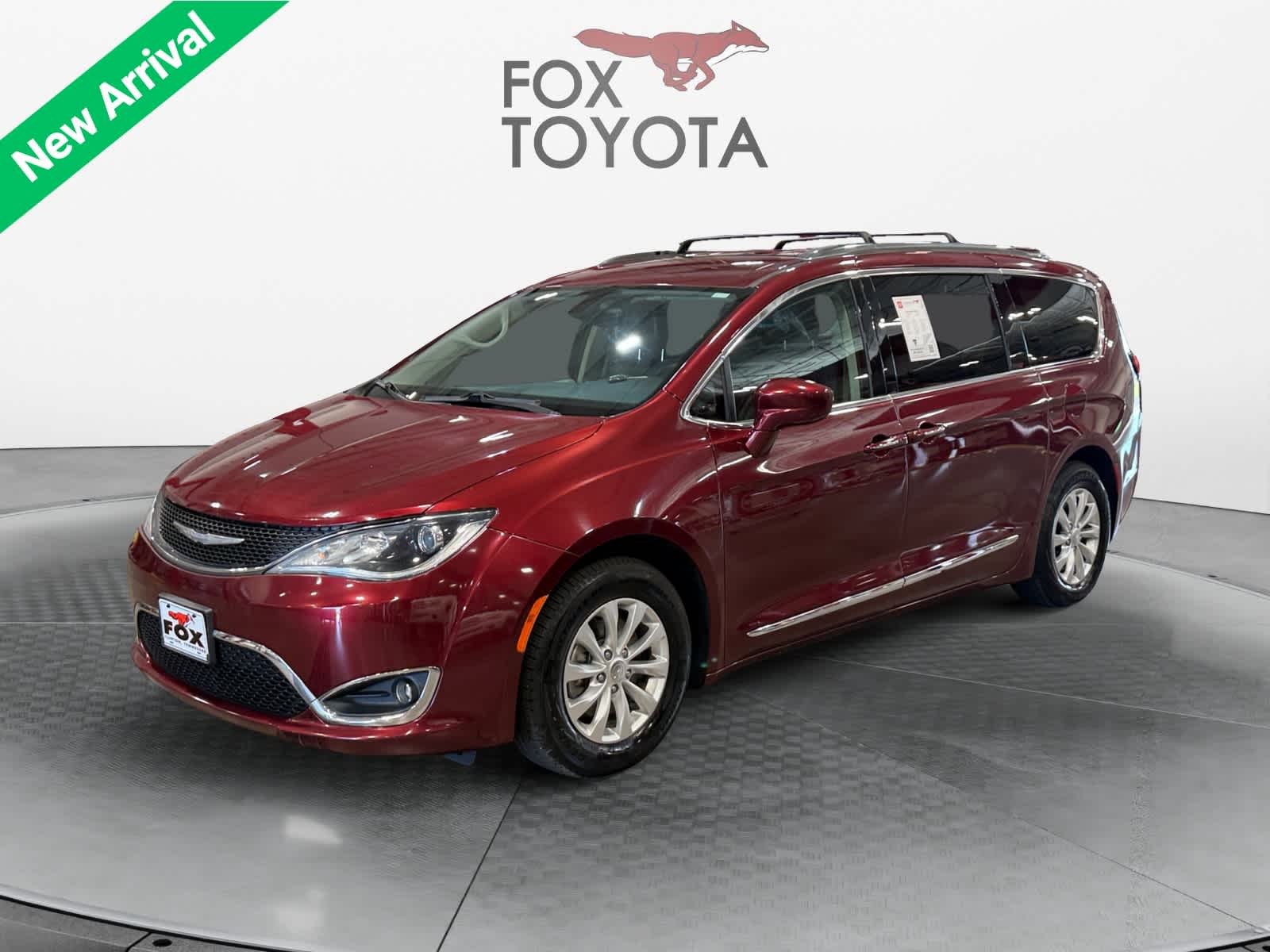 2018 Chrysler Pacifica Touring L's photo