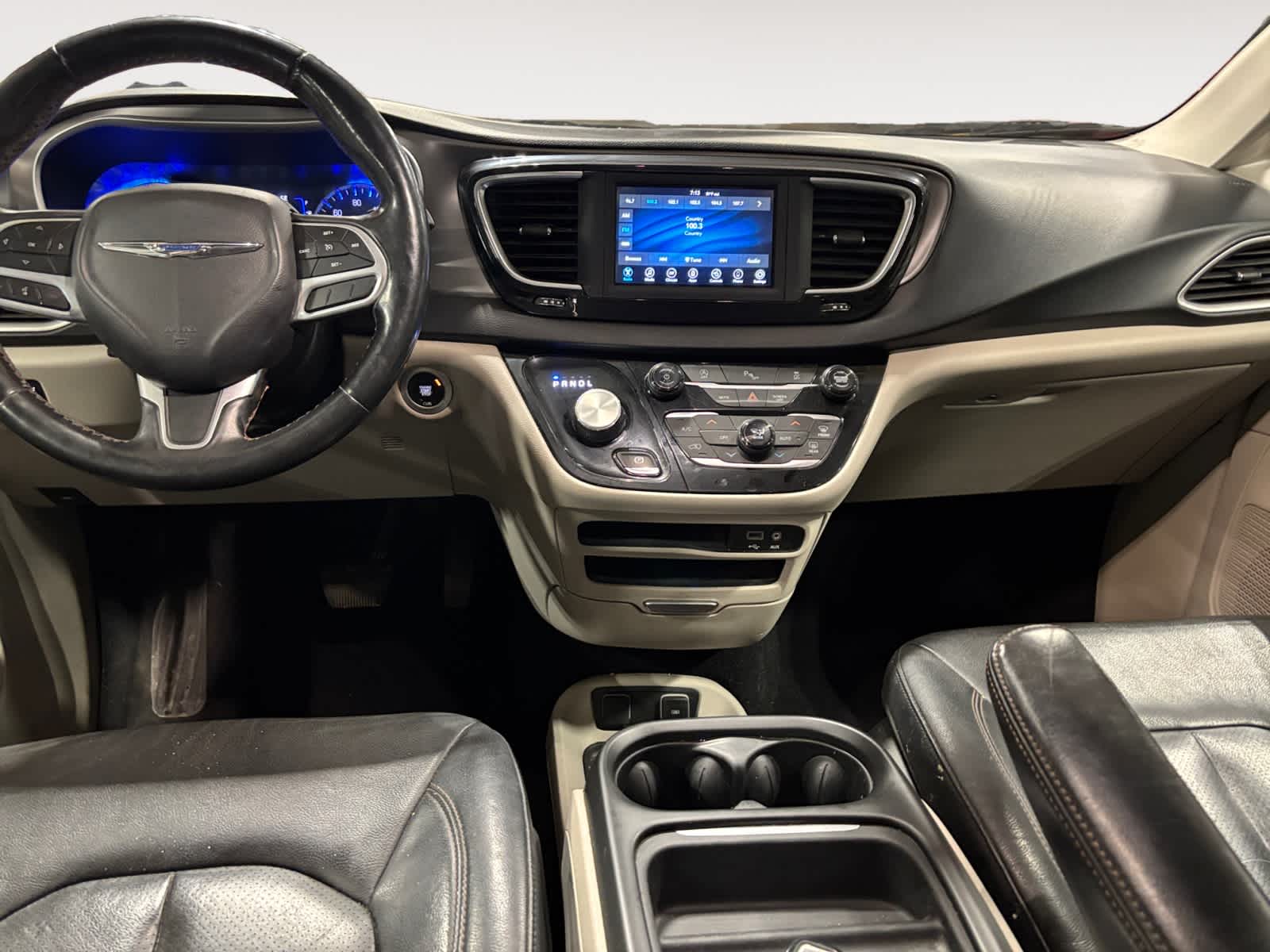 2020 Chrysler Pacifica Touring L 11