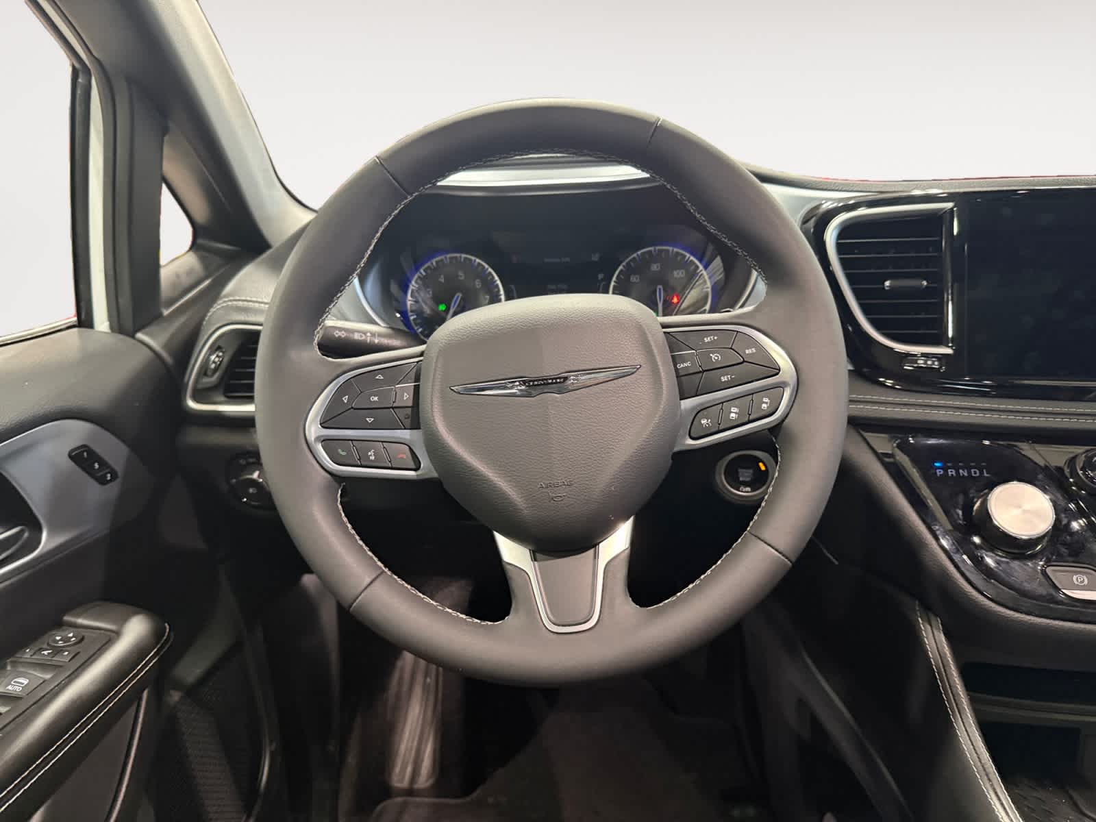 Used 2026 Chrysler Pacifica Van