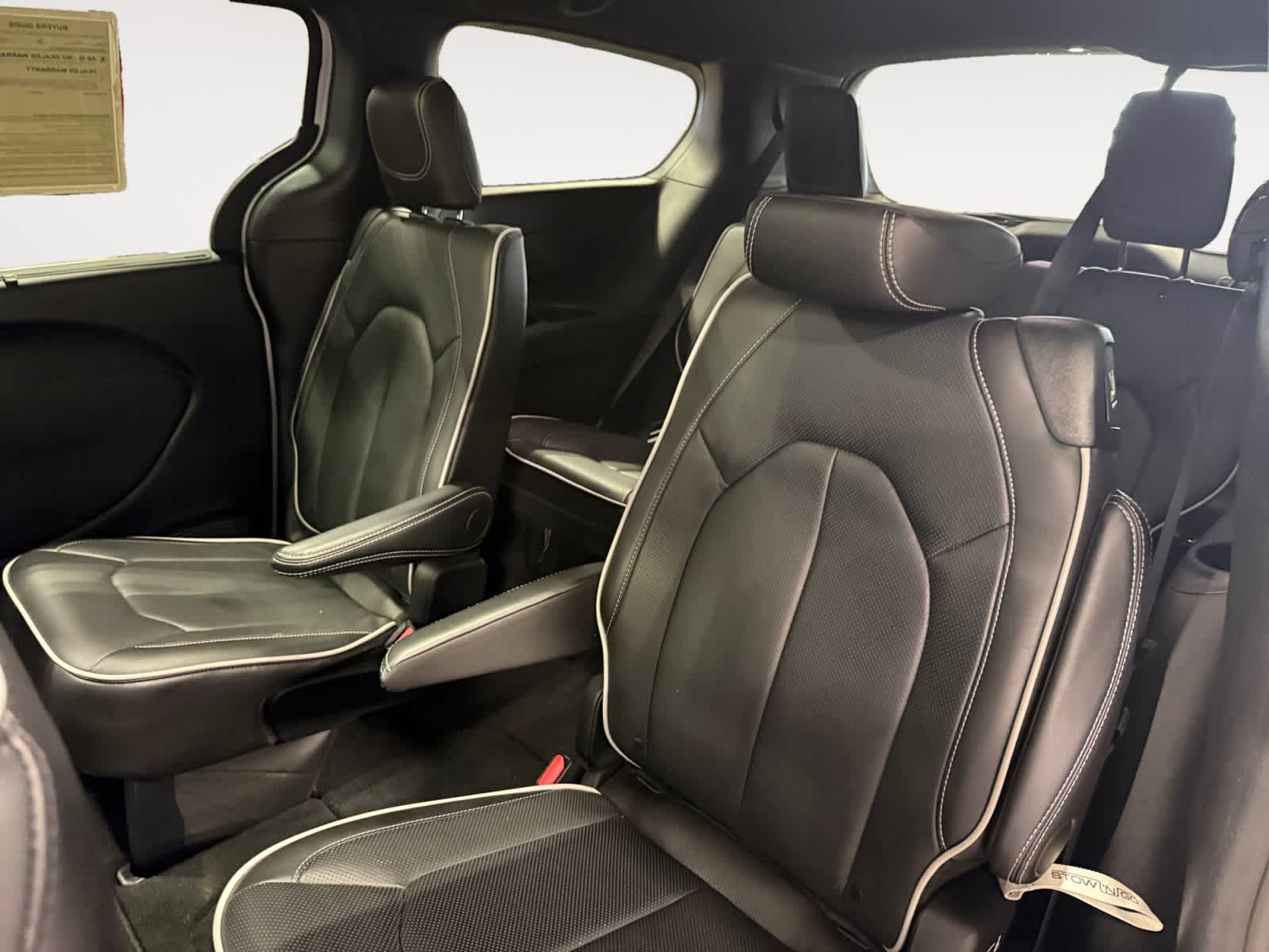 Used 2026 Chrysler Pacifica Van