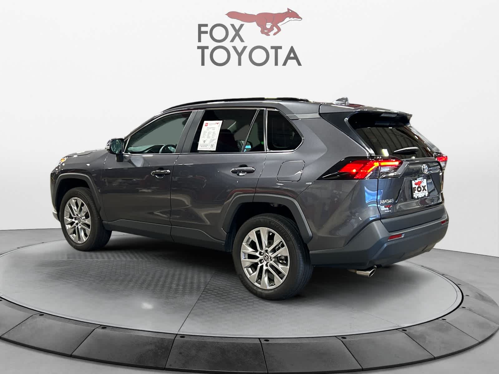 2023 Toyota RAV4 XLE Premium 5