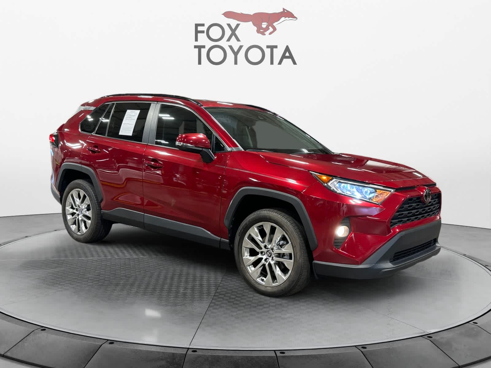 2020 Toyota RAV4 XLE Premium 8