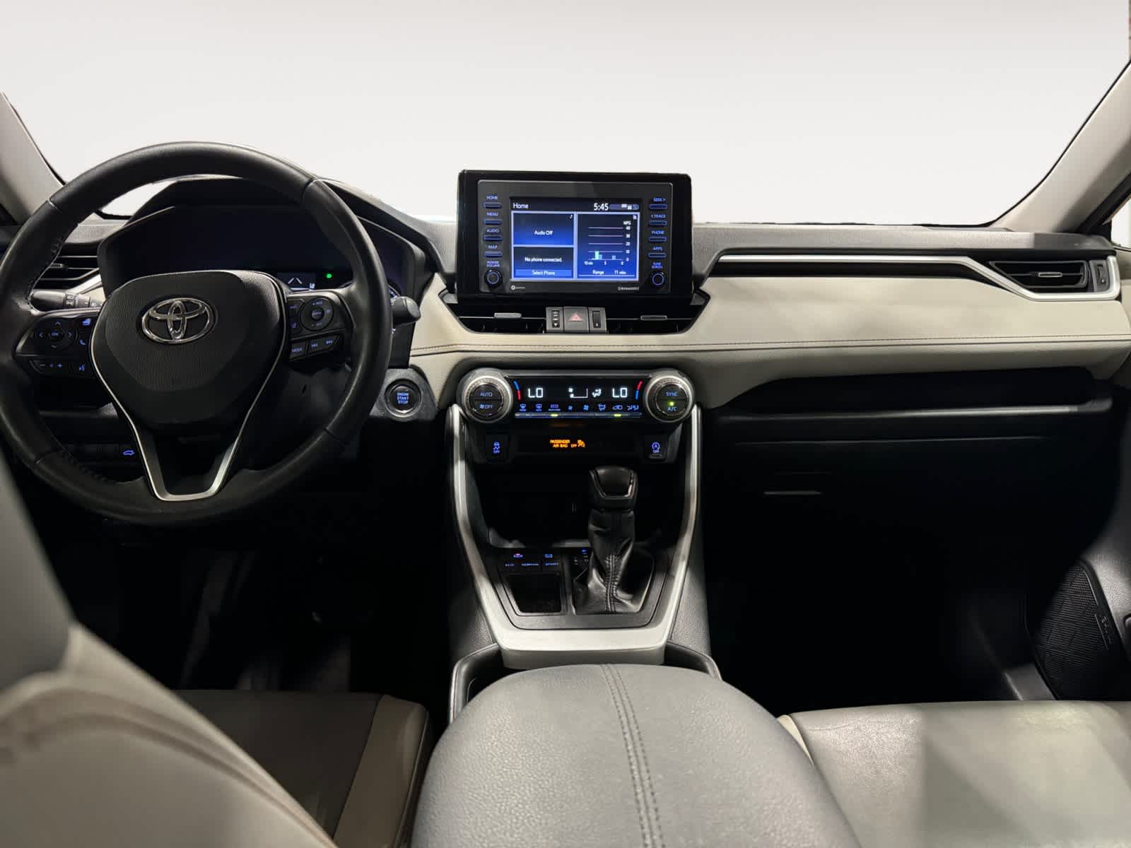 2020 Toyota RAV4 XLE Premium 12