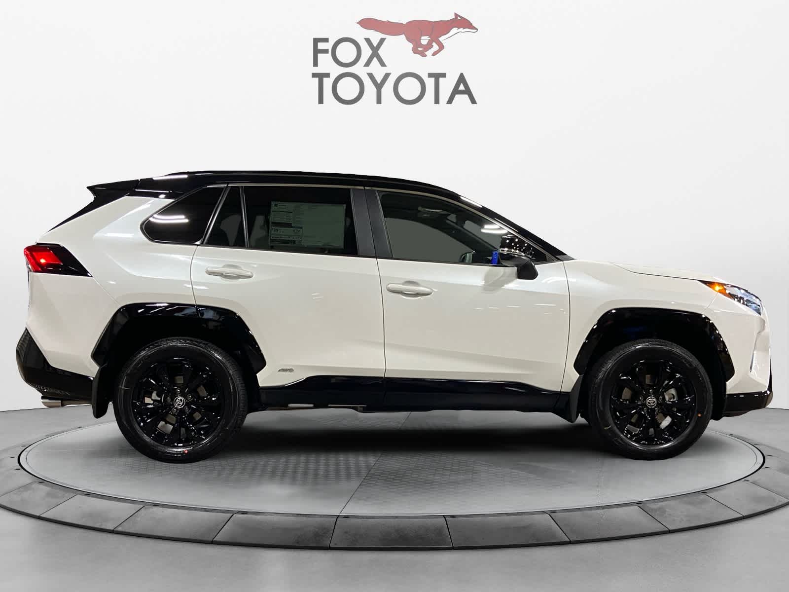 2024 Toyota RAV4 Hybrid XSE 6