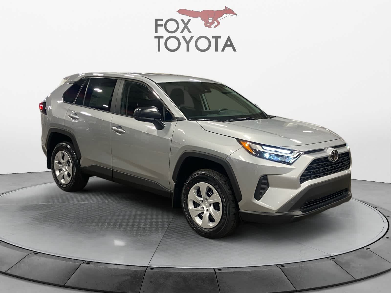 2025 Toyota RAV4 LE 7