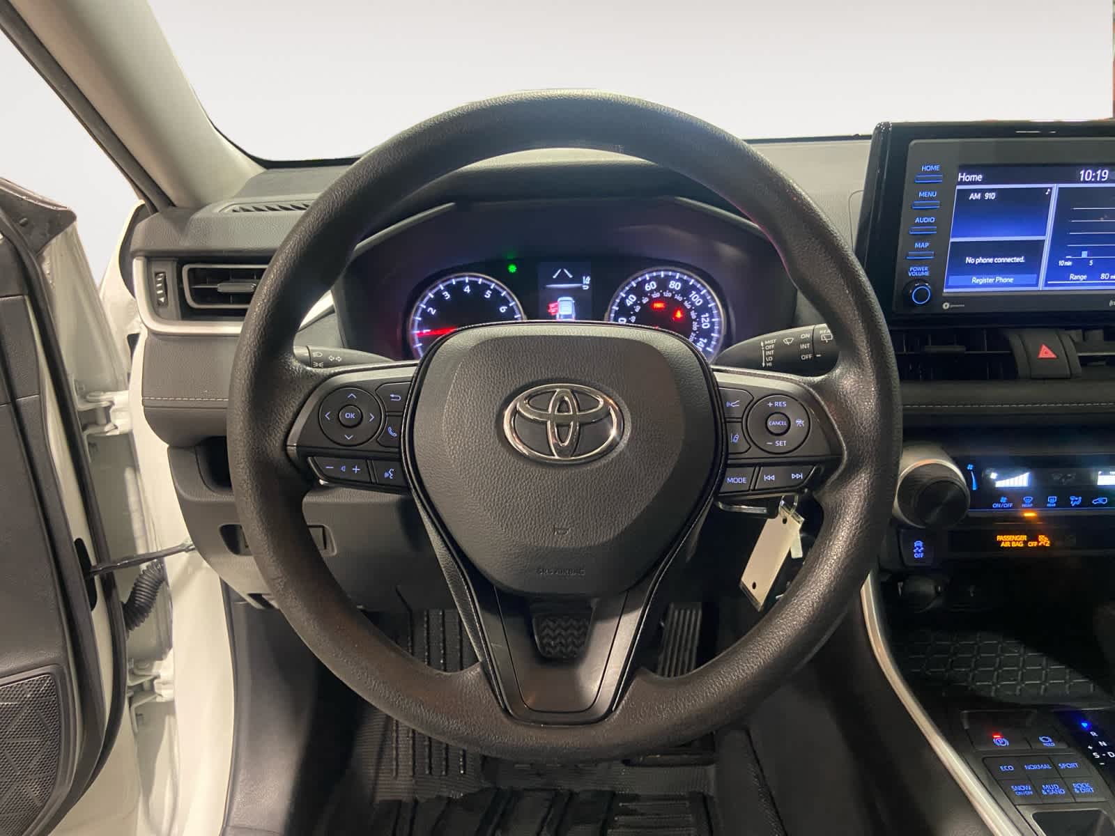 2021 Toyota RAV4 LE 13