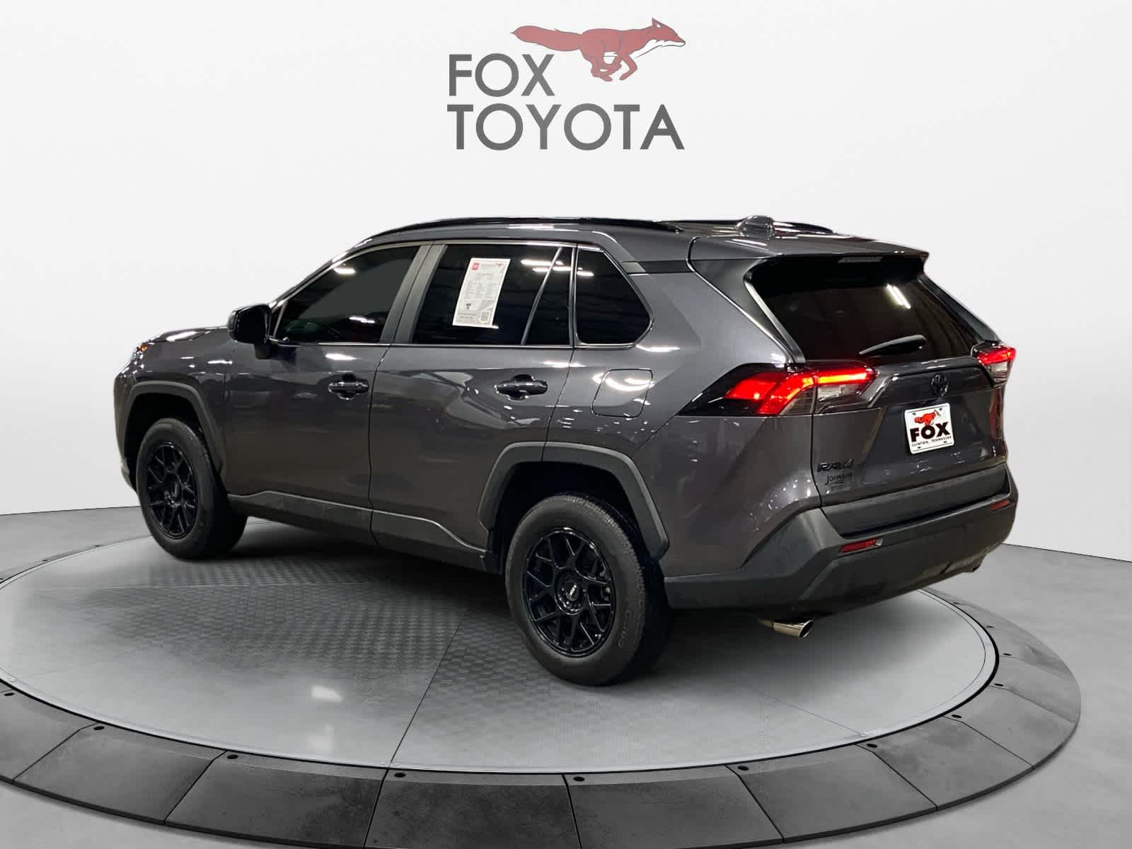 2021 Toyota RAV4 LE 4