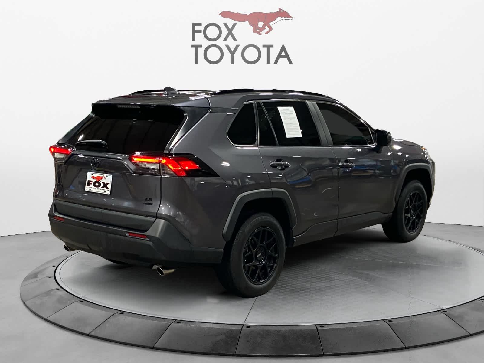 2021 Toyota RAV4 LE 6