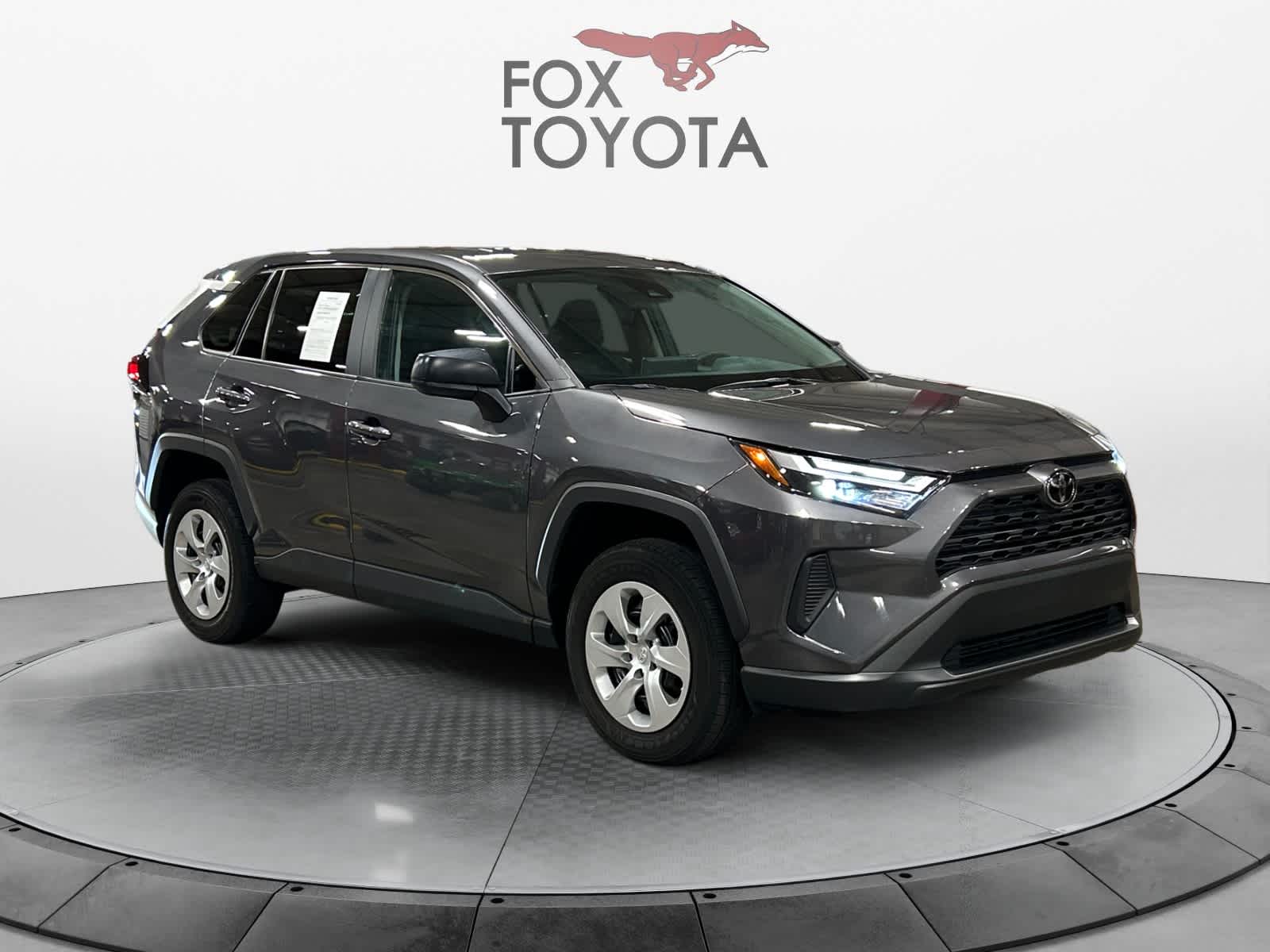 2023 Toyota RAV4 LE 8