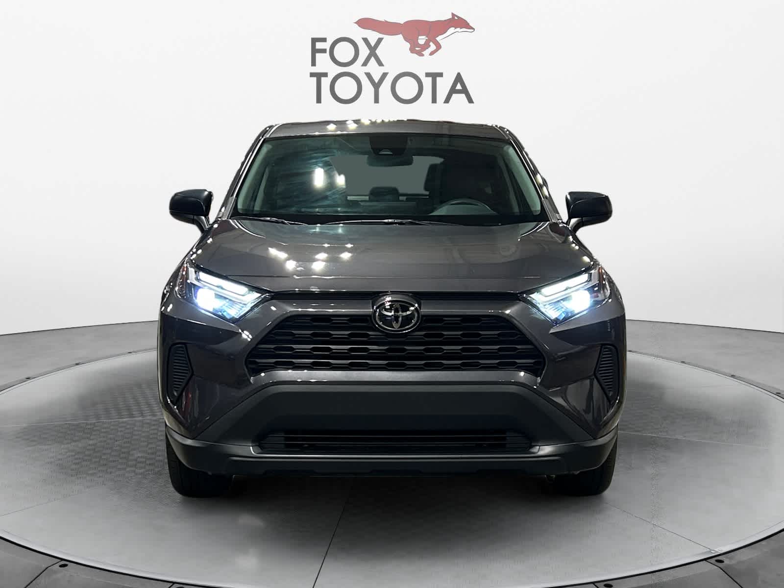 2023 Toyota RAV4 LE 9