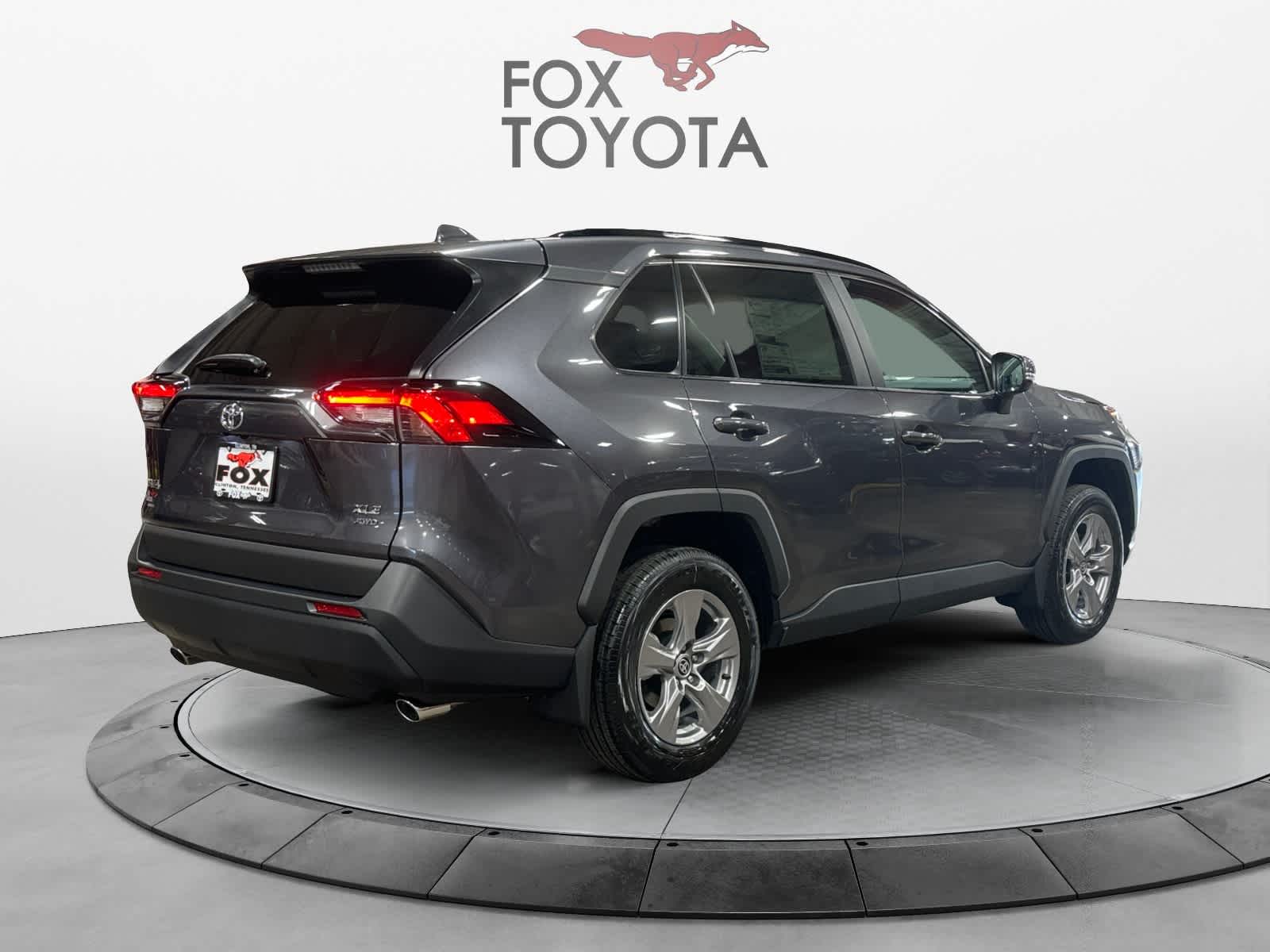 2024 Toyota RAV4 XLE 5