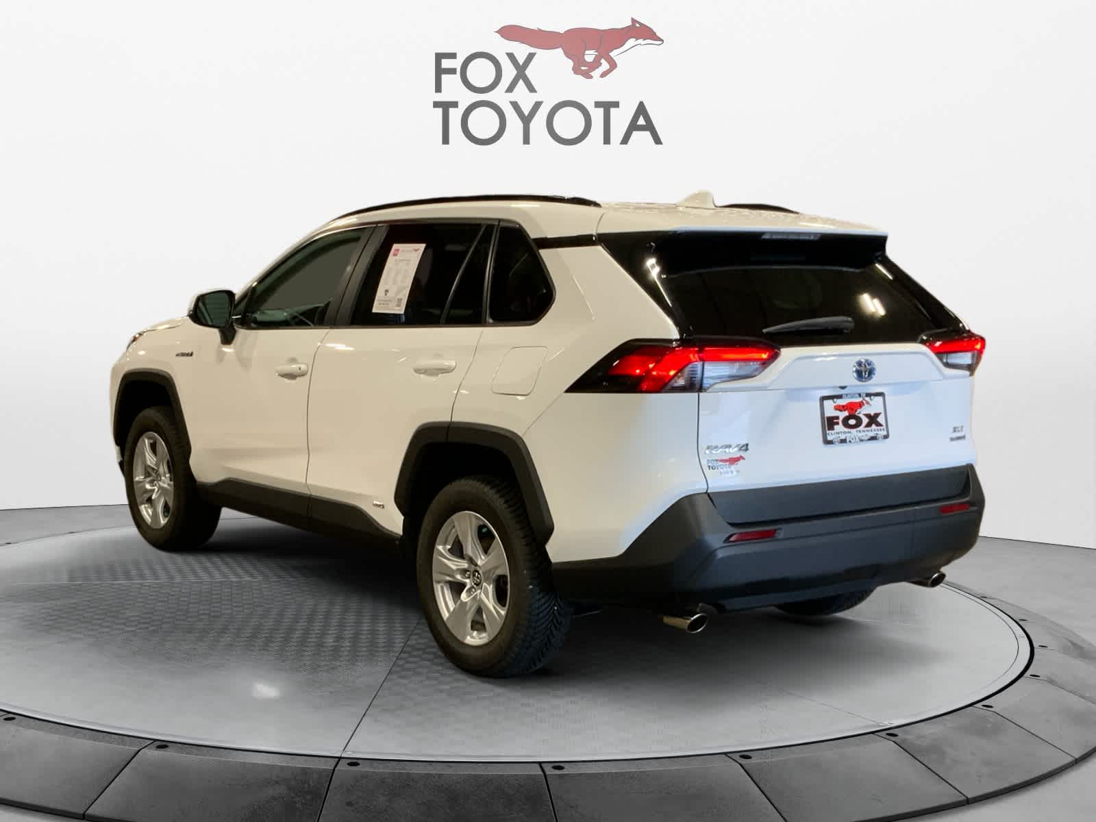 2021 Toyota RAV4 Hybrid XLE 4