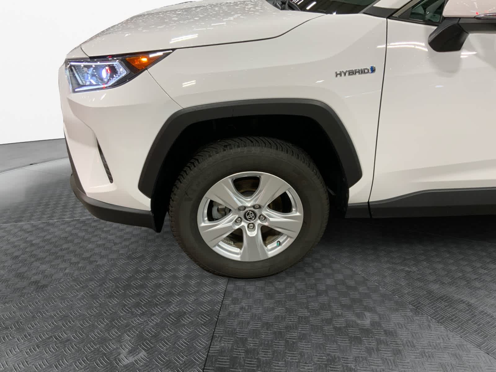 2021 Toyota RAV4 Hybrid XLE 15