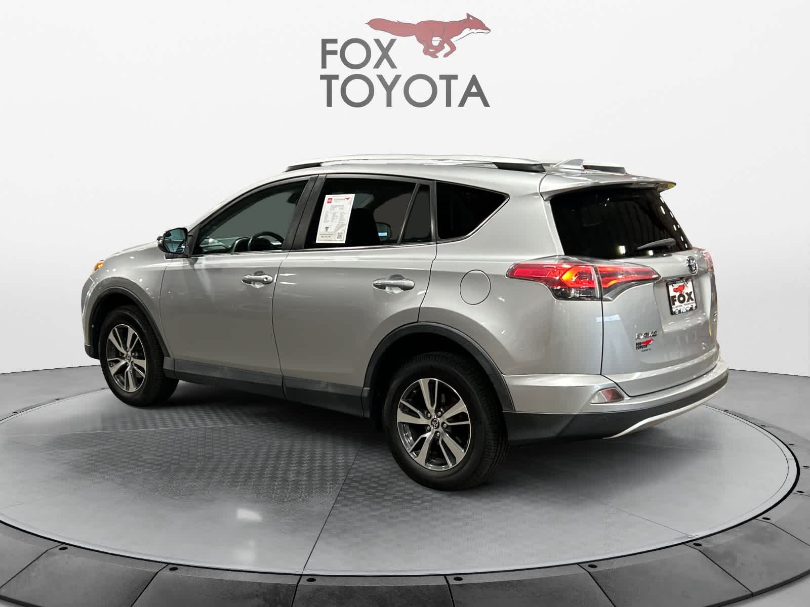 2016 Toyota RAV4 XLE 4