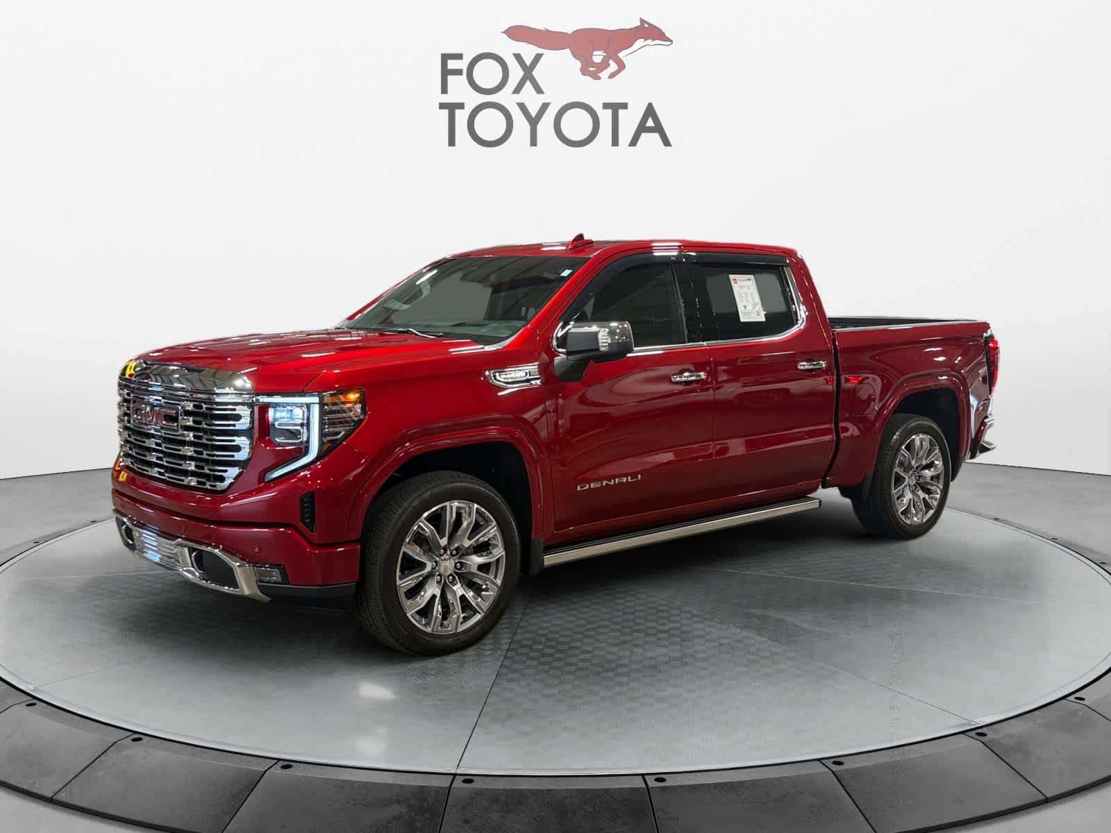 2023 GMC Sierra 4WD Crew Cab Short Box Denali's photo