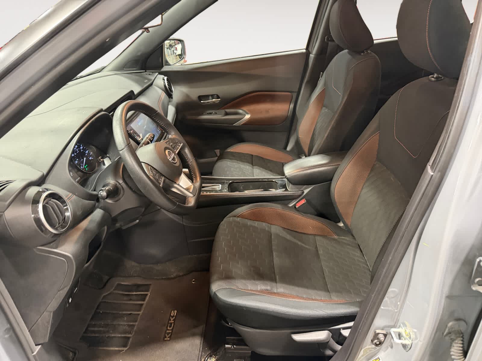 Used 2023 Nissan Kicks SUV
