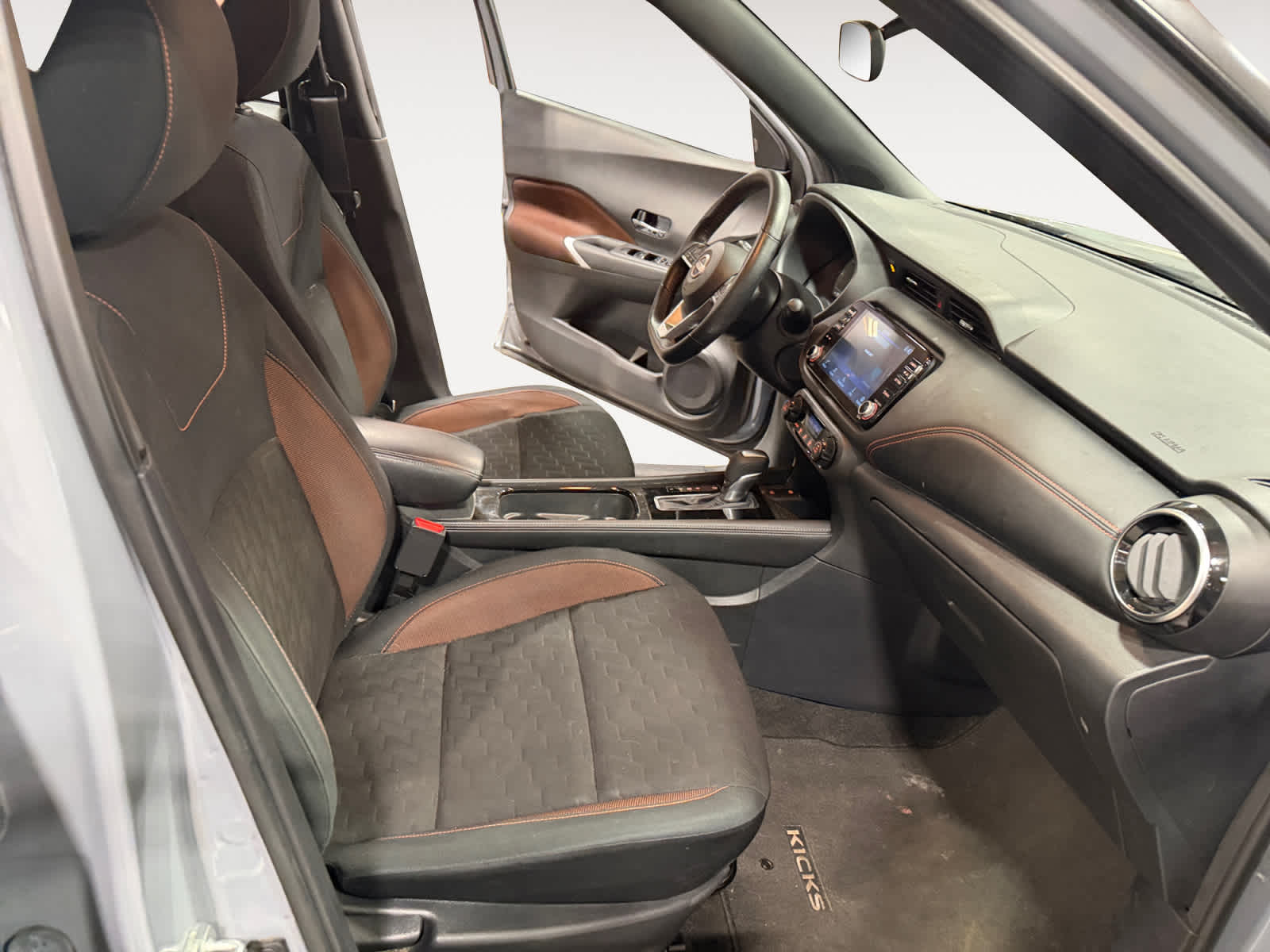 Used 2023 Nissan Kicks SUV