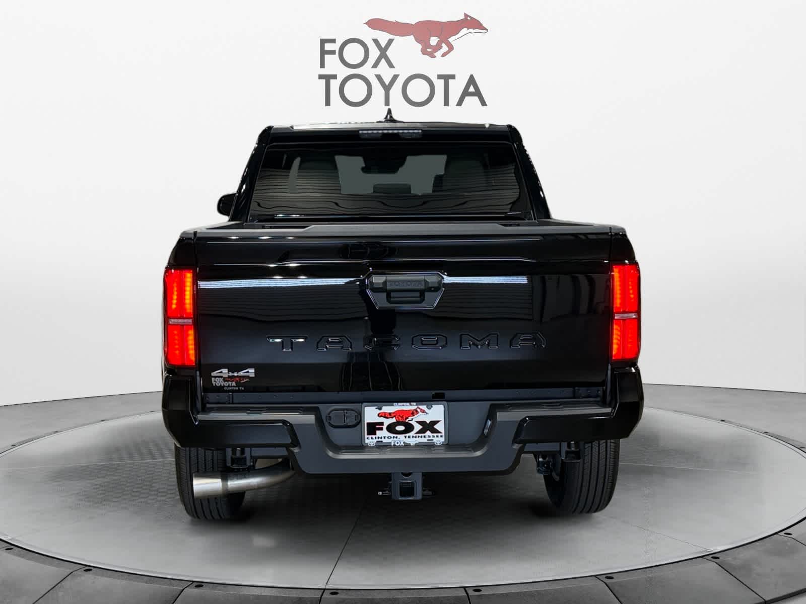 View vehicle photo 4