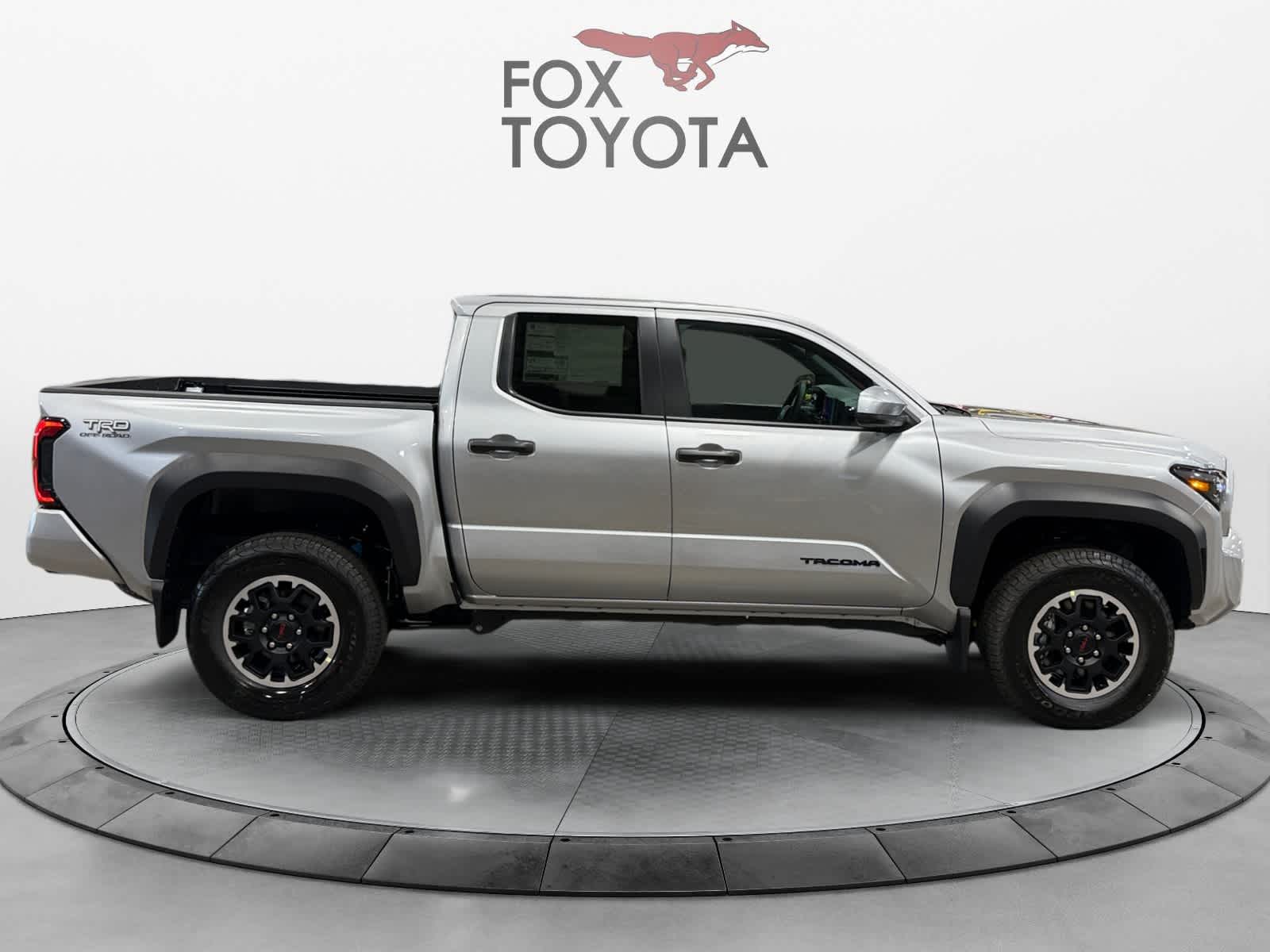 2025 Toyota Tacoma TRD Off Road - Photo 6