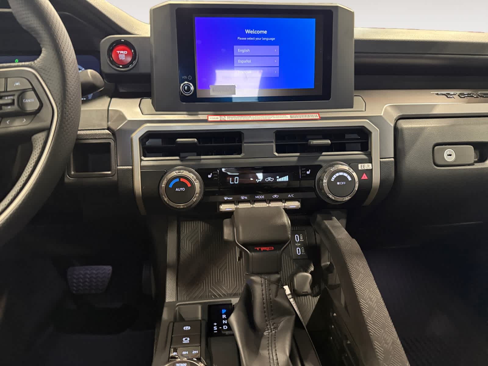 2025 Toyota Tacoma TRD Off Road - Photo 11