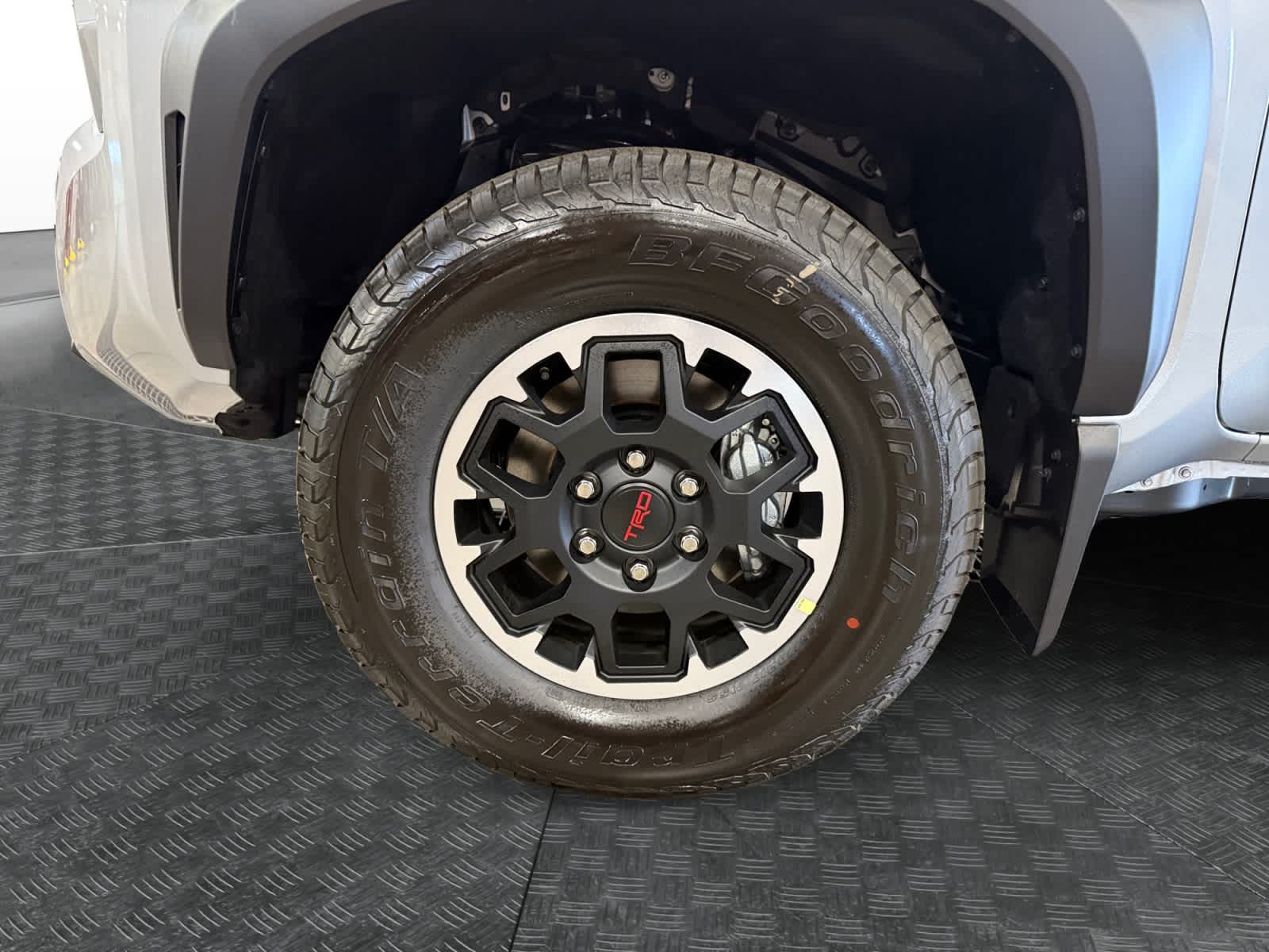 2025 Toyota Tacoma TRD Off Road - Photo 14