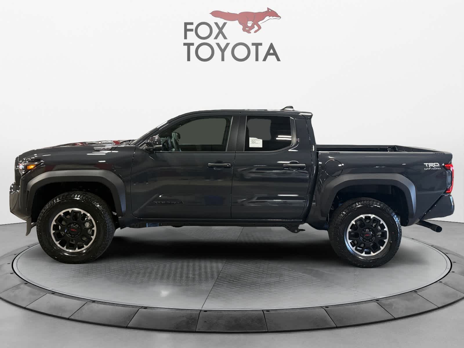 View vehicle photo 2