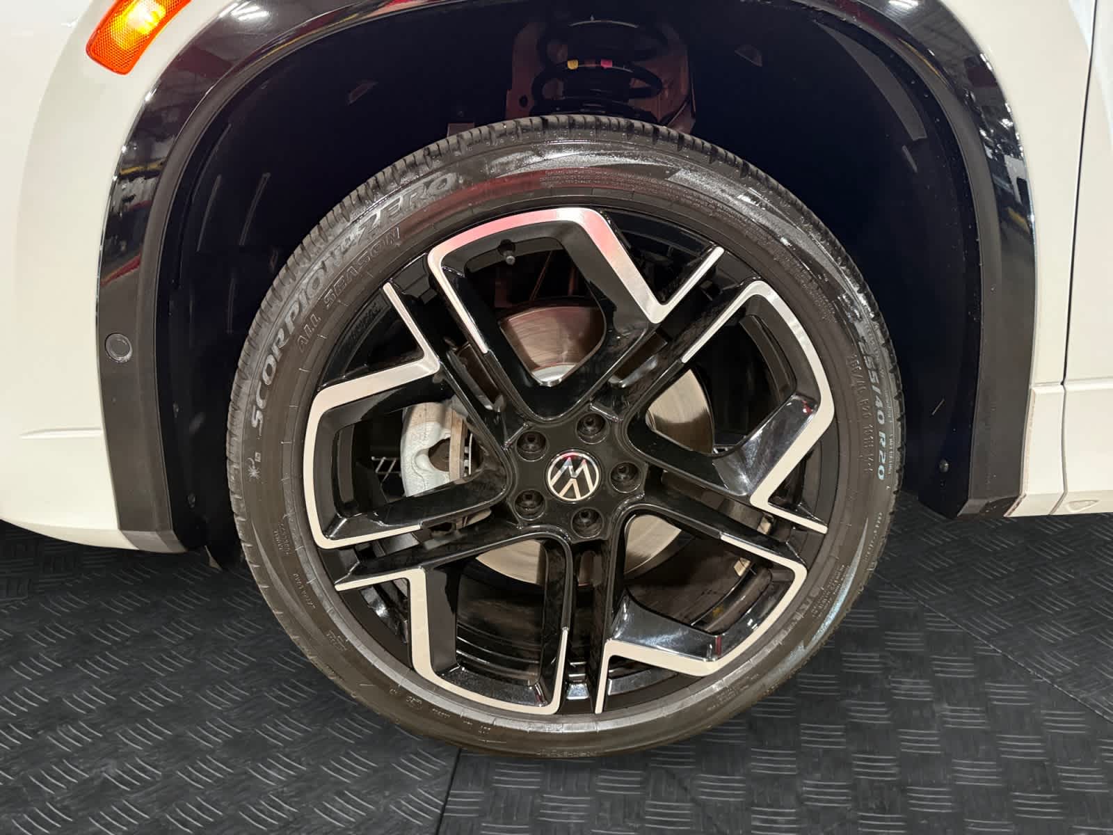 Used 2025 Volkswagen Tiguan SUV