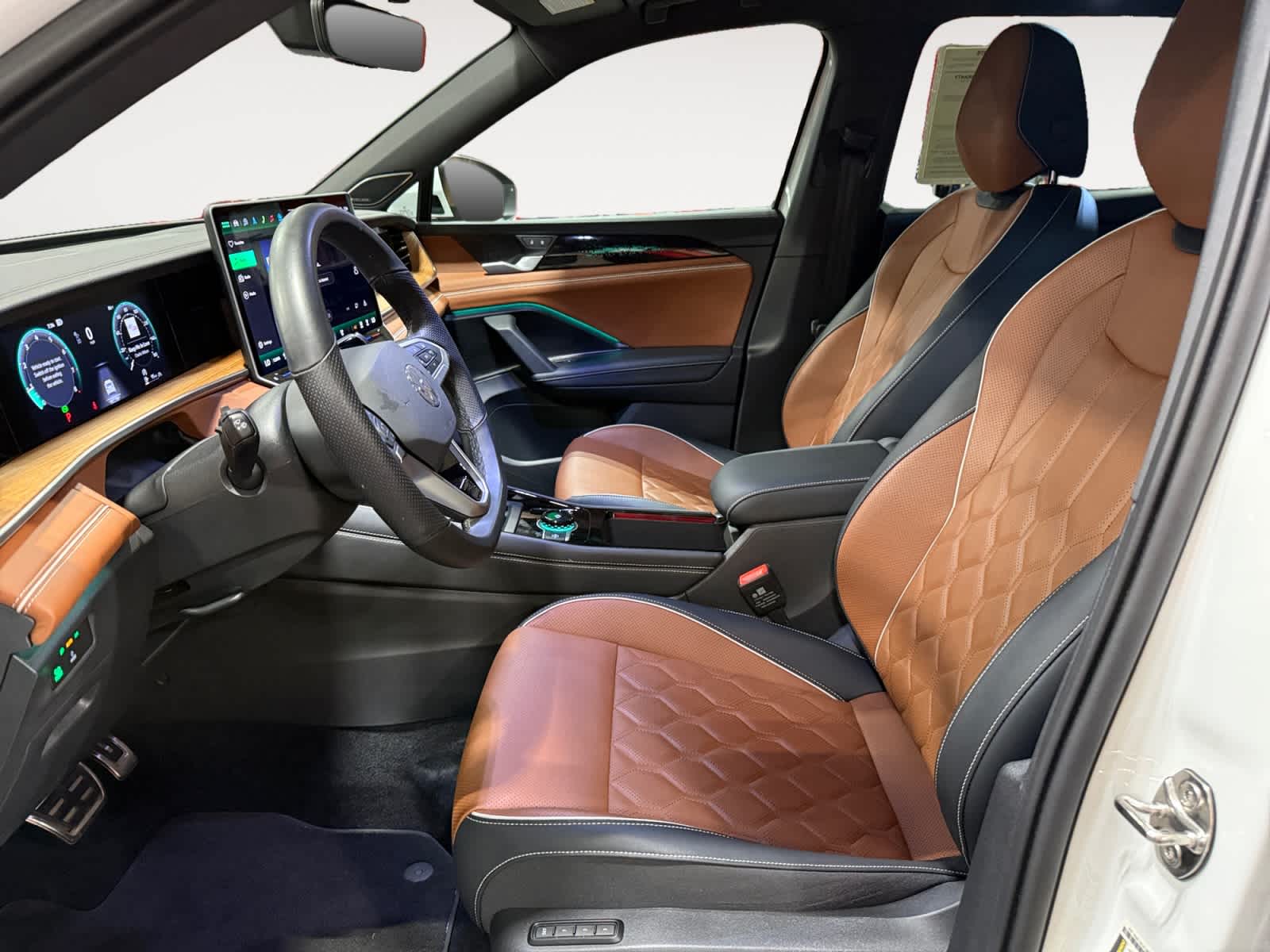 Used 2025 Volkswagen Tiguan SUV