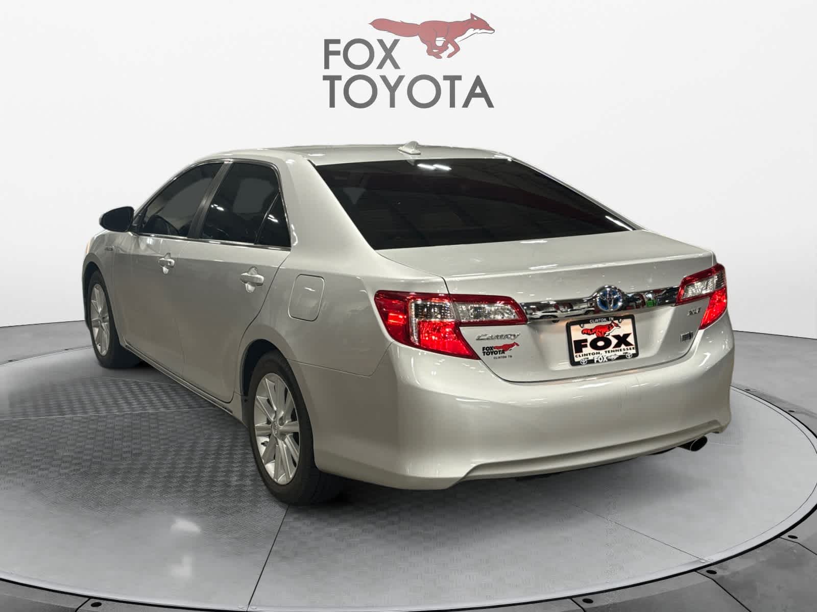 2013 Toyota Camry Hybrid XLE 4