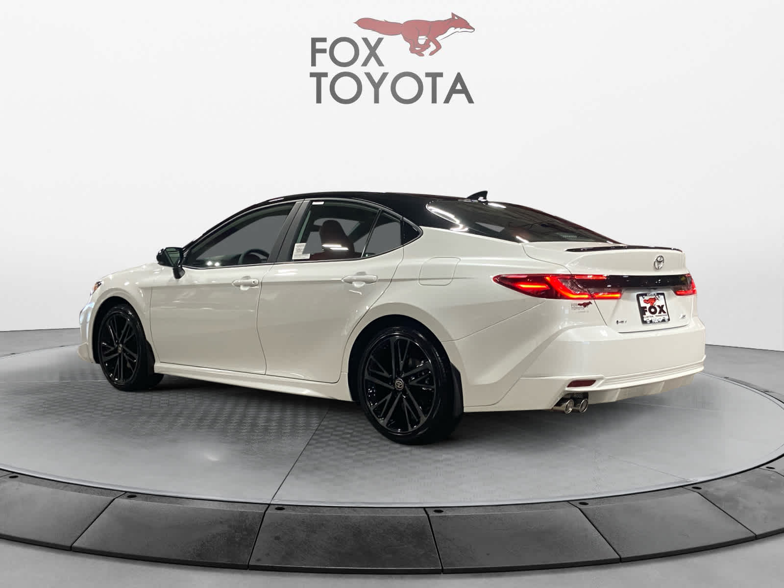 2025 Toyota Camry XSE 3