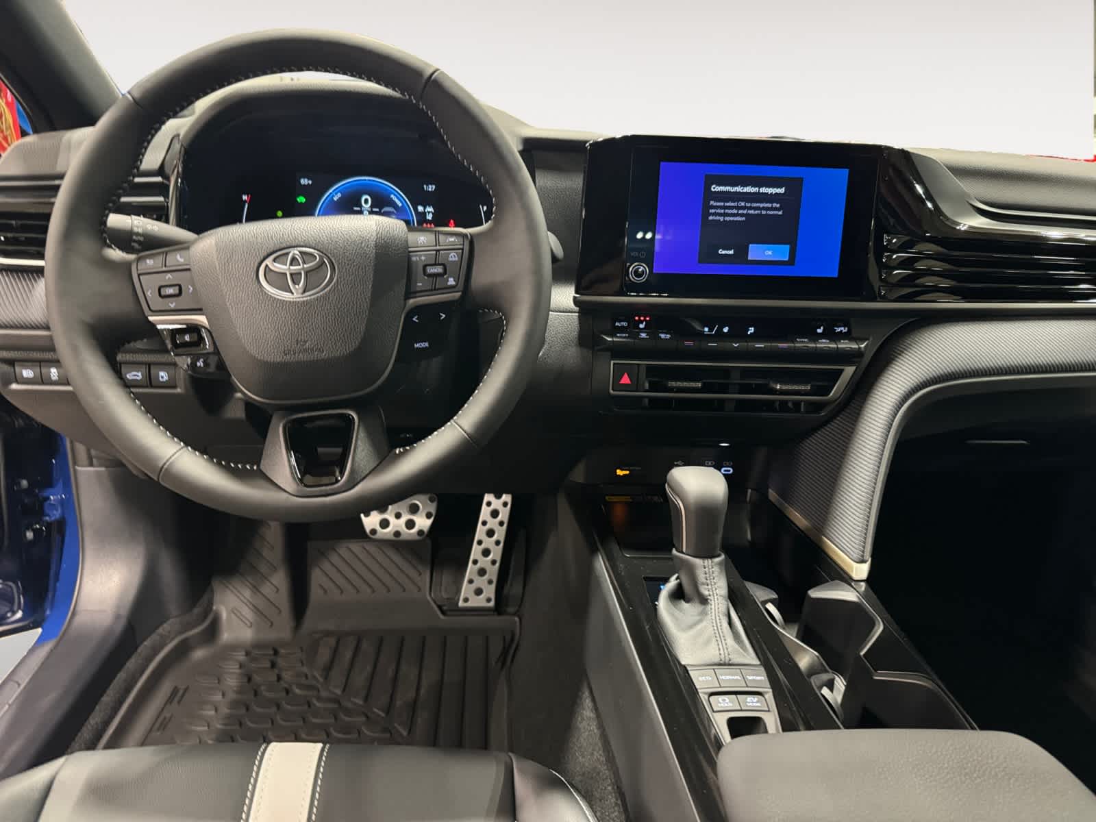 2025 Toyota Camry SE 10