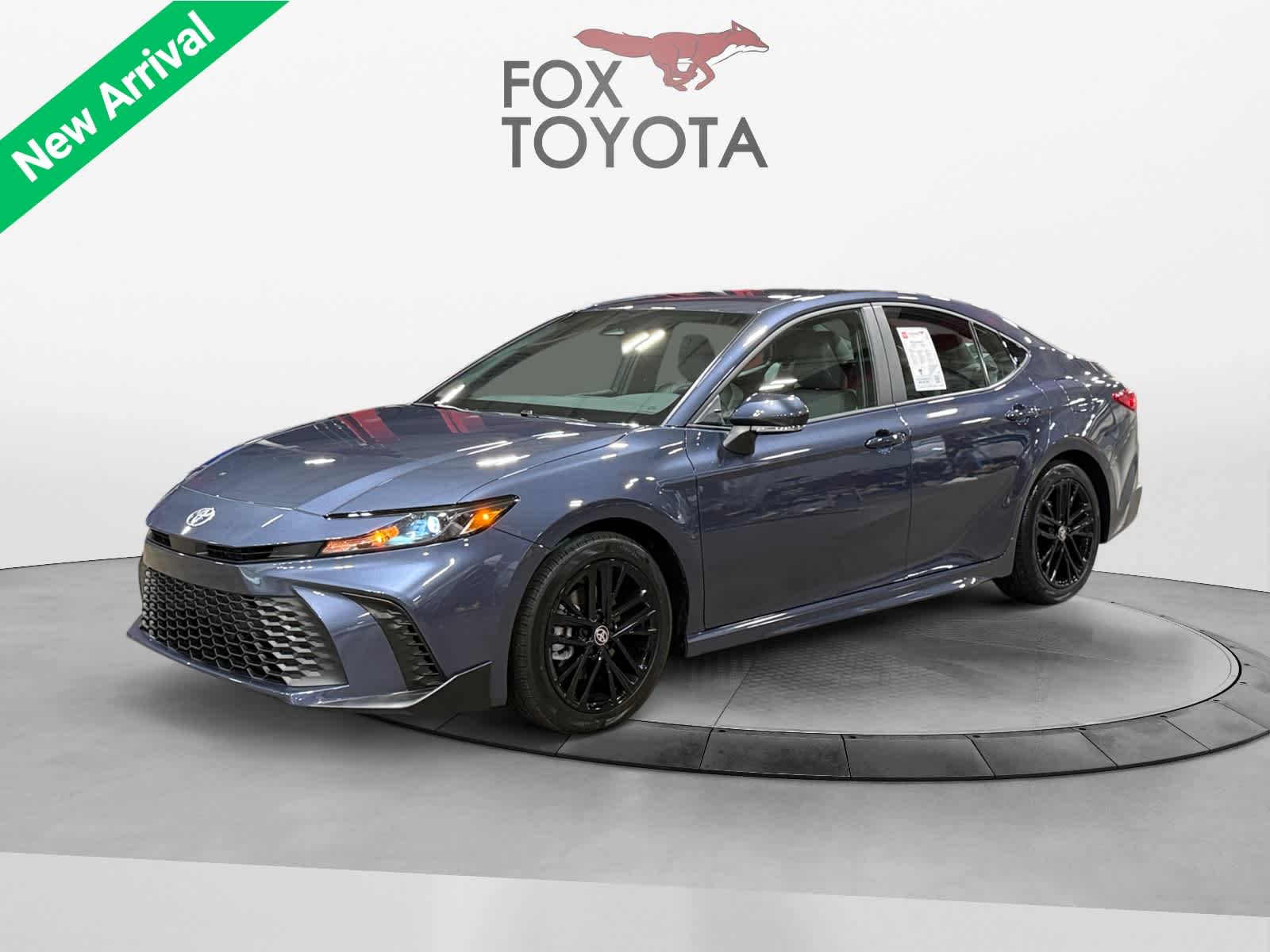2026 Toyota Camry SE FWD