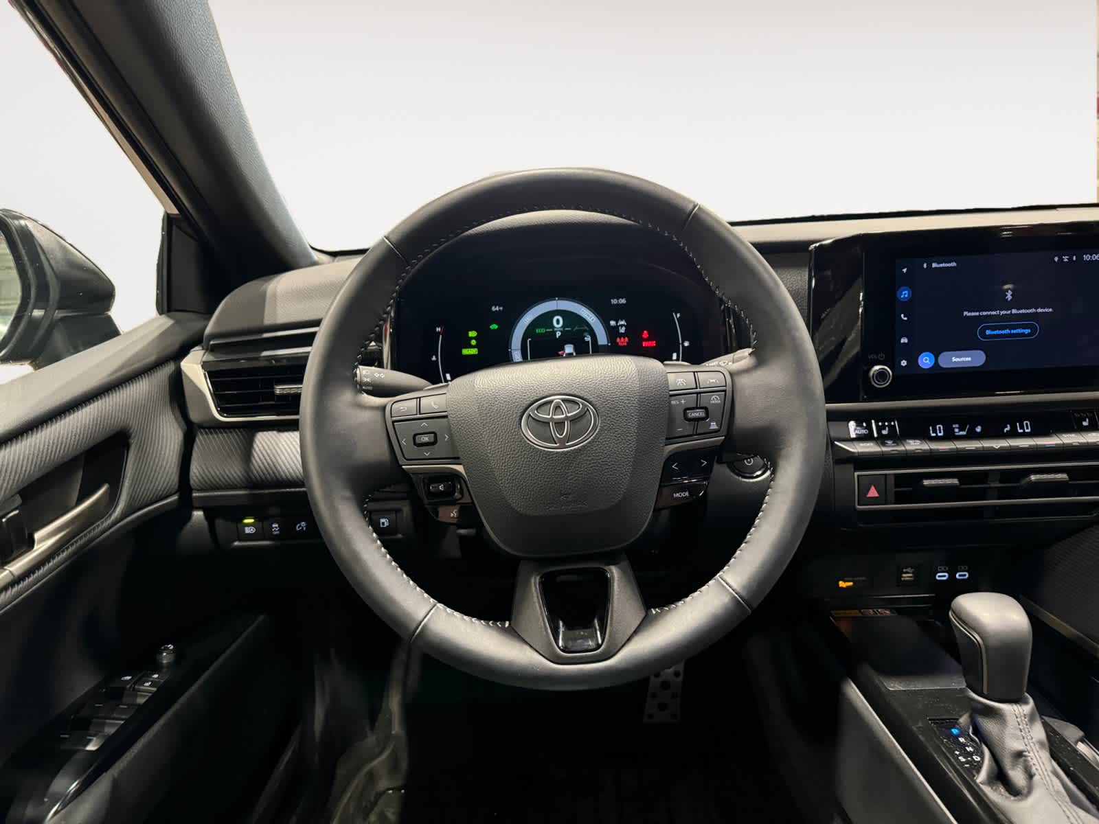 2025 Toyota Camry SE 13