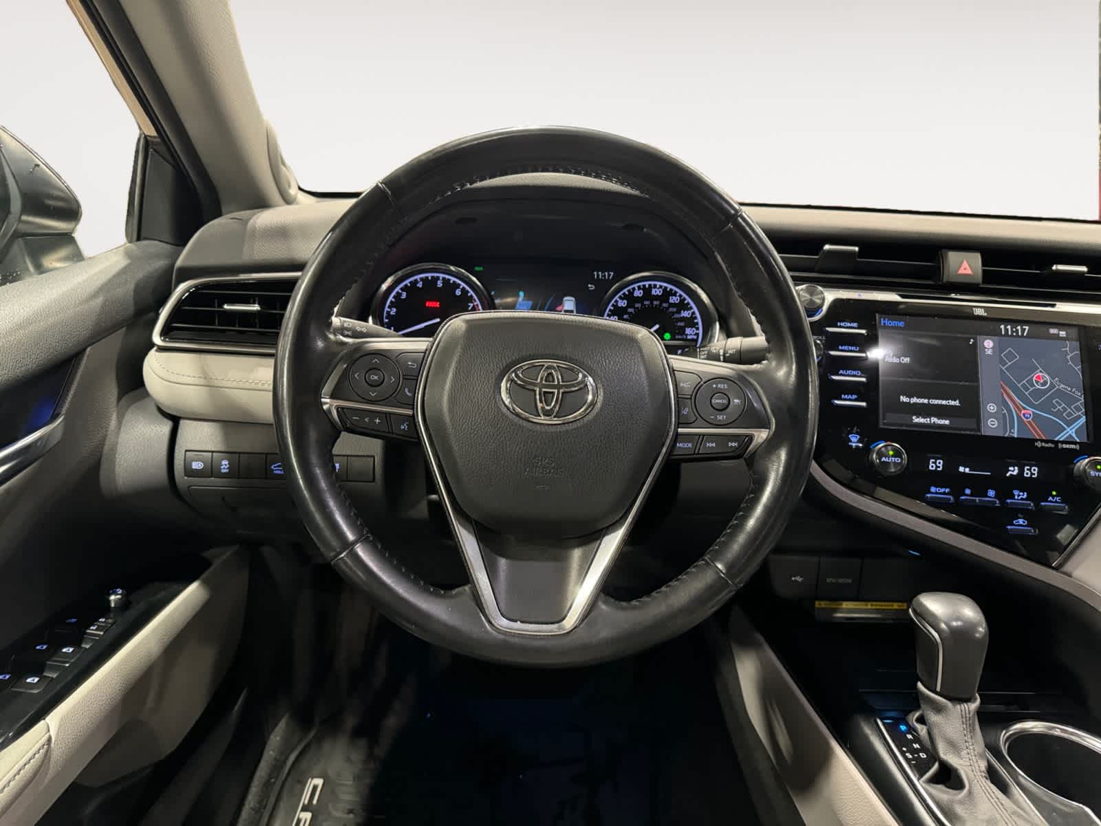 2020 Toyota Camry XLE 13