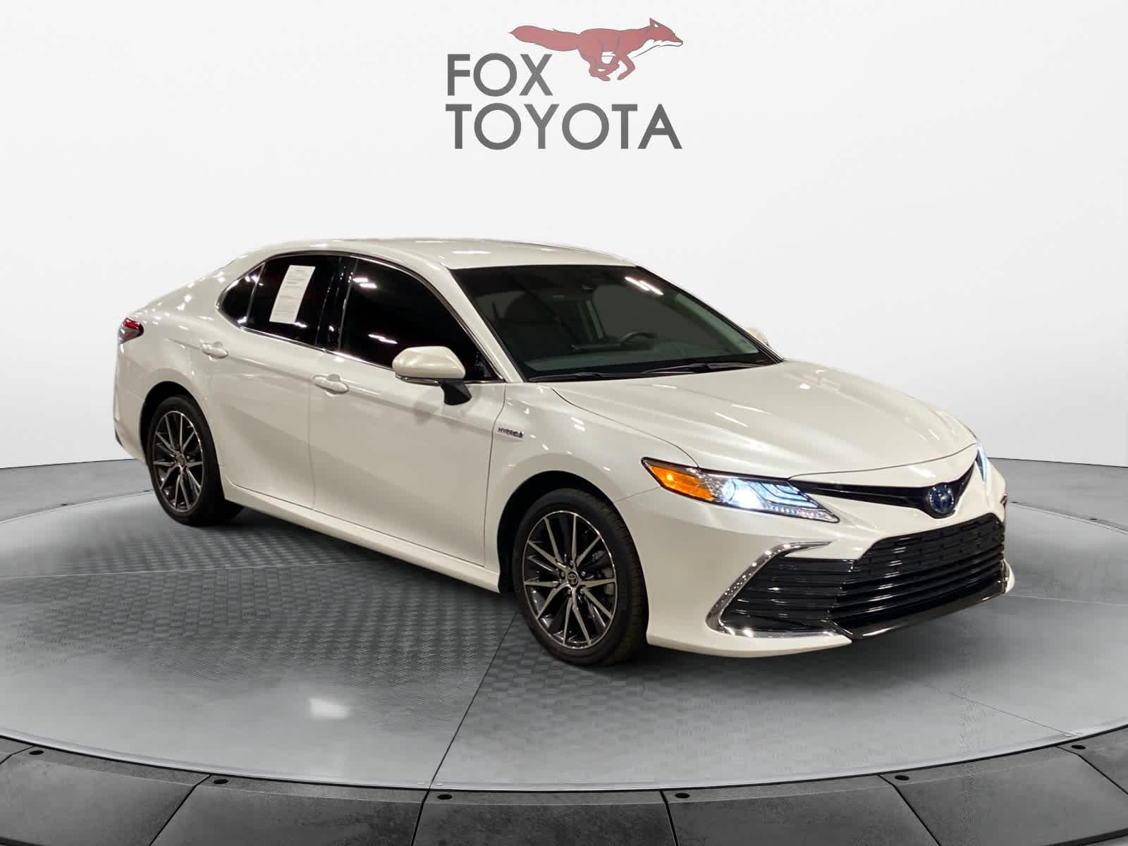 2021 Toyota Camry Hybrid XLE 8