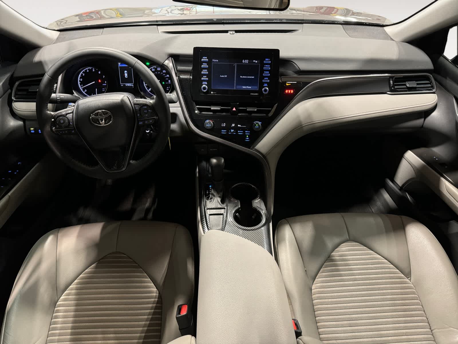 2021 Toyota Camry SE 11