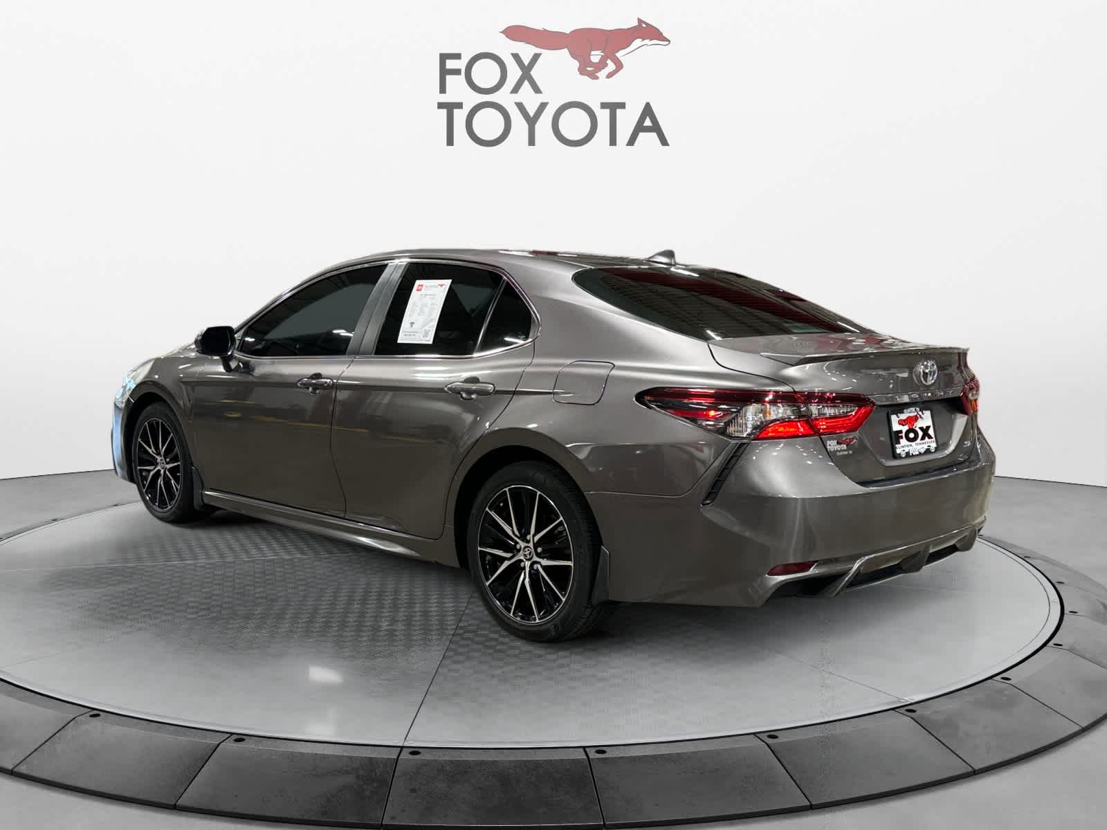 2021 Toyota Camry SE 4