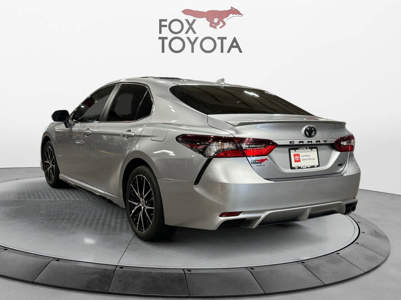 2023 Toyota Camry SE 4