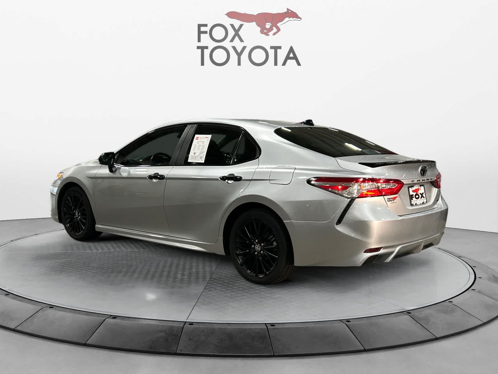 2020 Toyota Camry SE Nightshade 3